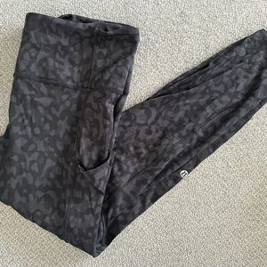 Lululemon fast and free tight, high-rise 25 inch length size 10 camo